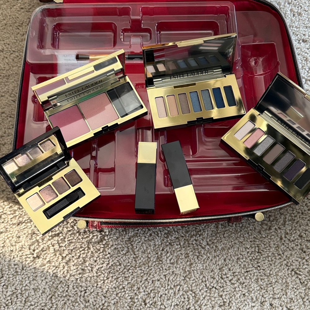 Estee Lauder Luxurious Eyeshadow and Lipstick Collection